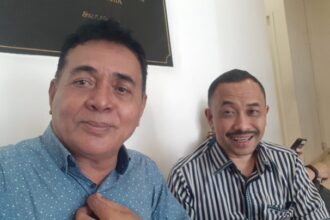 Ketua LPEB, Firman Toekan (kiri) dan Ketua Serikat Dagang Betawi, Muhidin Muchtar (kanan). Foto Sofian/ Ipol.id
