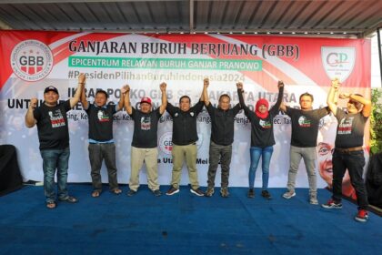 Relawan Posko Ganjaran Buruh Berjuang (GBB) dari enam kecamatan yaitu Kecamatan Cilincing, Koja, Kelapa Gading, Pademangan, Penjaringan dan Tanjung Priok menghadiri kegiatan Ikrar Posko GBB se-Jakarta Utara pada Minggu (14/5). Foto: GBB