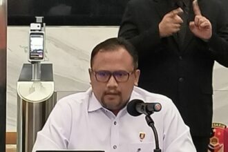Direktur Tindak Pidana Siber Bareskrim Polri Brigjen Adi Vivid Agustiadi di kantornya, Jakarta Selatan, Senin (27/3).