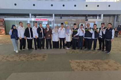 Petugas Panitia Penyelenggara Ibadah Haji (PPIH) Arab Saudi mulai diberangkatkan ke Arab Saudi. Foto: kemenag