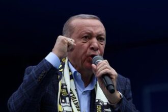 Recep Tayyip Erdogan menang Pemilu Turki 2023 putaran kedua. (REUTERS/CAGLA GURDOGAN)