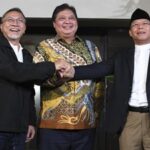 Koalisi Indonesia Bersatu (KIB) dan Koalisi Kebangkitan Indonesia Raya (KKIR) disebut akan segera mengumumkan pasangan capres dan cawapres untuk Pilpres 2024 dalam waktu dekat.