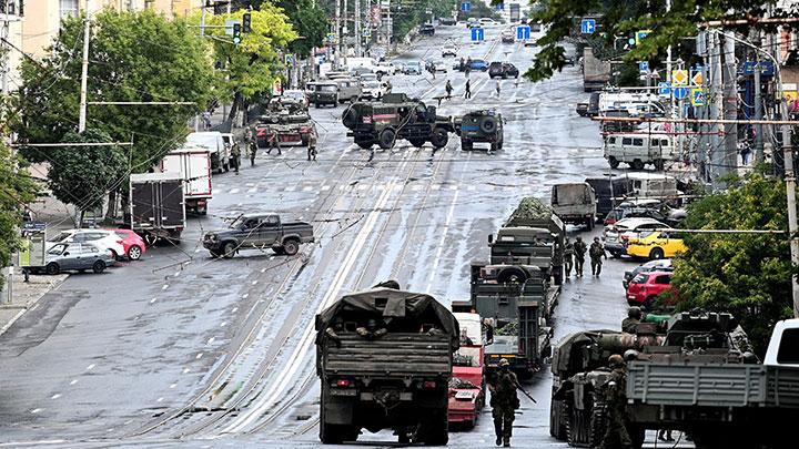 Presiden Vladimir Putin dikabarkan telah meninggalkan Rusia ketika tentara bayaran Wagner Group berkhianat dengan berbalik menyerang Moskow pada Sabtu (24/6). (AP)