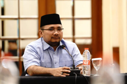 Menteri Agama Yaqut Cholil Qoumas bersama MenPAN-RB Abdullah Azwar Anas dan Menaker Ida Fauziyah, Selasa (20/6), menerbitkan SKB libur Idul Adha 1444 Hijriah/2023 M. Foto: Kemenag