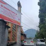 Pemerintah daerah untuk sementara menutup jalur pendakian Gunung Lokon di Kota Tomohon, Provinsi Sulawesi Utara. (ANTARA) 