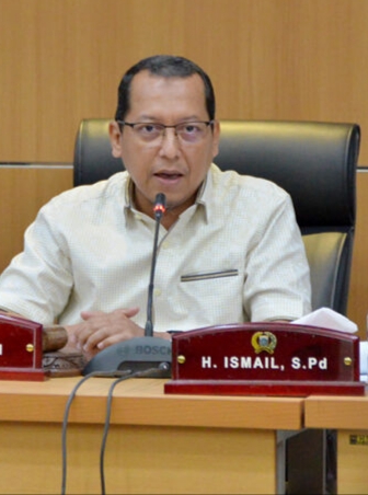 Ketua Komisi B, Ismail (foto dok DPRD DKI)