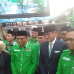 Sandiaga Uno saat tiba di kantor DPP PPP, di Jalan Dipenogoro, Jakarta Pusat, Rabu (14/6) sore. (Foto Sofian/IPOL.id)