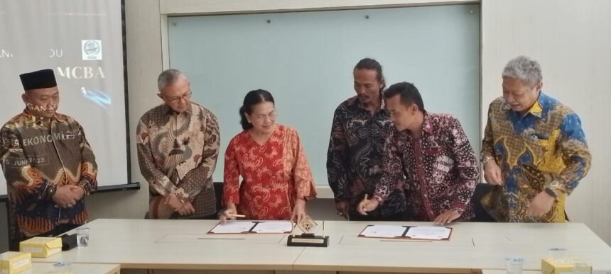 Saat Kerjasama MoU ITI dan Desa Ronggomulyo di Gedung Bakrie, Serpong Tanggerang Selatan