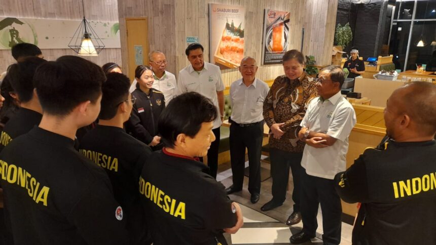 Tim Nasional (Timnas) Wushu Indonesia yang diperkuat 15 atlet terdiri dari 8 atlet taolu dan 7 atlet sanda menjalani Trainning Camp (TC) dan serangkaian uji coba ke China dalam rangka persiapan menuju Asian Games 2023 Hangzhou, China, 23 September hingga 8 Oktober 2023.