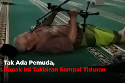 Tak Ada Pemuda, Bapak Ini Takbiran Sampai Tiduran