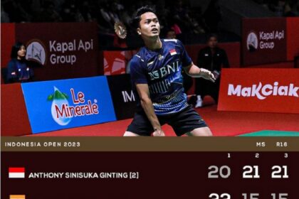 Anthony Sinisuka Ginting memulangkan wakil India, Priyanshu Rajawat dalam laga ketat tiga game di Istora Senayan, Jakarta, Kamis (15/6) malam. Foto: PBSI