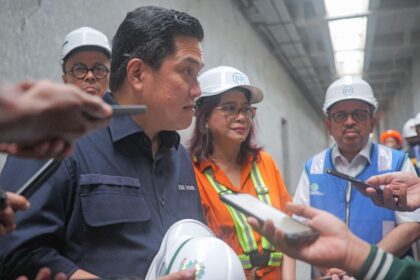 Menteri Badan Usaha Milik Negara (BUMN) Erick Thohir saat mengunjungi proyek Bali International Hospital (BIH) di Kawasan Ekonomi Khusus (KEK) Kesehatan, Sanur, Bali. Foto: Dok BUMN