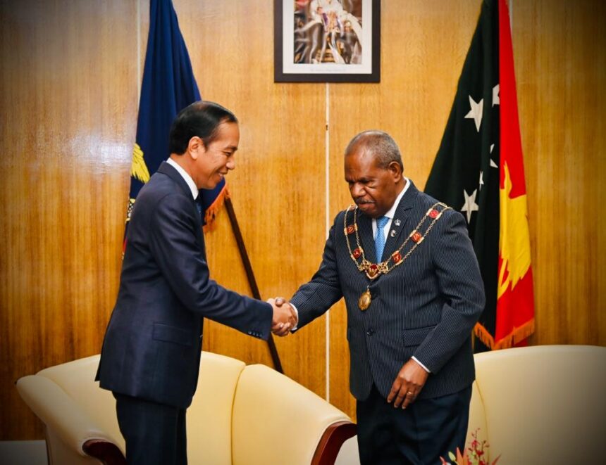 Presiden Jokowi bertemu dengan Gubernur Jenderal Papua Nugini Sir Bob Dadae, di Government House, Port Moresby, Rabu (05/07/2023)