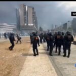 Polisi Perancis masih terus memadamkan sejumlah aski protes warga.