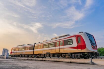 Light Rail Transit (LRT) Jakarta yang akan dilakukan uji coba terbatas.