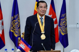 Perdana Menteri Hun Sen dengan partainya, Partai Rakyat Kamboja, memenangi pemilu setempat. Foto: Dewan Menteri