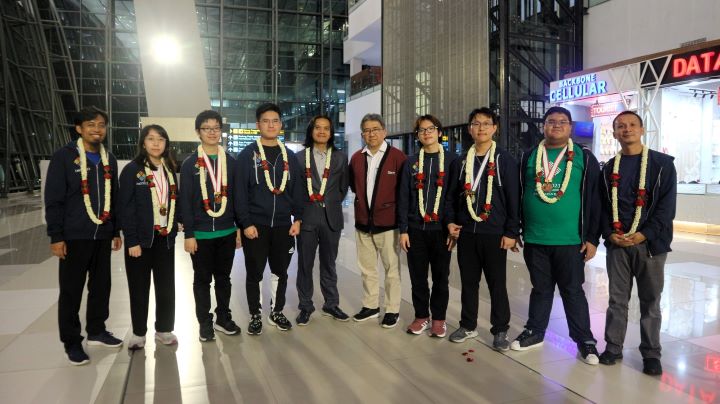 Tim Olimpiade Matematika Indonesia di ajang bergengsi Olimpiade Matematika Internasional/International Mathematical Olympiad (IMO) ke-64.