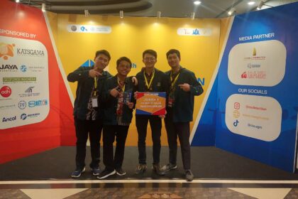 Tim ITB dengan nama "Kuya Kapal Api" terdiri atas Vincent Siswaji, Andreas Setiawan, Nur Rama Adamas, dan Kelsen Fernandi. Mereka juara Juara 1 Civil Innovation Challenge 2023. Foto: ITB