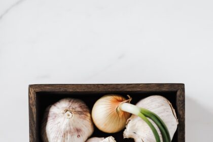 Bawang putih. Bumbu rempah satu ini tinggi anti oksidan, sehingga mampu mencegah kanker dan menjaga kesehatan pankreas.