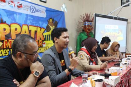 Program PPATK Mengajar menurut Direktur Kepatuhan dan Legal BRI Life I Dewa Gede Agung, merupakan program kerjasama PPATK dengan akademisi, perguruan tinggi maupun tingkat sekolah menengah atas, sebagai salah satu strategi mitigasi risiko agar sejak dini generasi muda Indonesia peduli untuk mencegah dan memberantas tindak pidana pencucian uang.