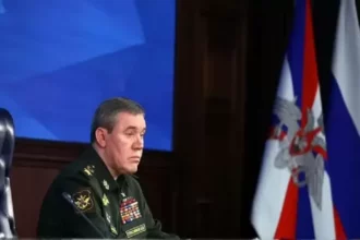 Presiden Vladimir Putin dilaporkan telah memecat Jenderal Valery Gerasimov, panglima perang Rusia dalam pertempuran melawan Ukraina.