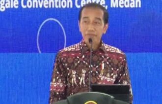 Presiden Joko Widodo saat menghadiri acara Pengukuhan DPP GAMKI Tahun 2023-2026 di Medan, Sumatera Utara, Sabtu (19/8/2023).  Foto/ANTARA