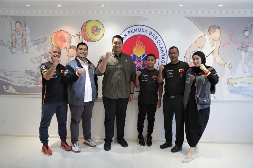 Menteri Pemuda dan Olahraga Republik Indonesia (Menpora RI) Dito Ariotedjo menerima audiensi Pegokar muda Indonesia Qarrar Firhand Ali yang berhasil meraih posisi kedua di kelas junior Rok Cup Italia 2023 putaran 7 di Sirkuit Franciacorta, Brescia, Italia, Minggu (6/8) lalu.(kemenpora.go.id)