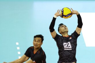 Dua pemain voli senior Indonesia, yaitu Rivan Nurmulki dan Nizar Julfikar, telah dihapuskan dari daftar pemain yang akan berpartisipasi dalam Kejuaraan Voli Asia atau Asian Men's Volleyball Champions 2023.