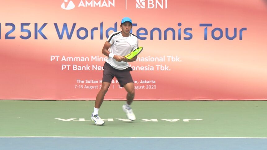 Claudio Lumanau berhasil memastikan diri melaju ke babak utama turnamen Amman BNI M25K World Tennis Tour Seri pertama