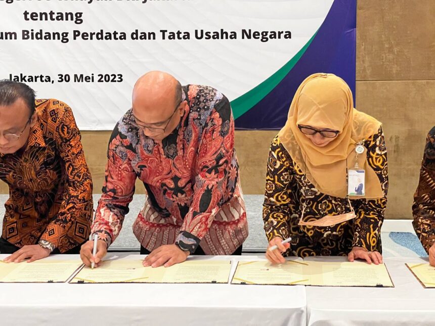 BPJS Kesehatan Cabang Jakarta Selatan bersinergi dengan Kejaksaan Negeri Jakarta Selatan lewat penandatanganan Nota Kesepakatan Bersama tentang Penanganan Masalah Hukum Bidang Perdata dan Tata Usaha Negara.