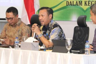 Kepala BPN Kota Depok Indra Gunawan saat menjadi keynote speech Konferensi Daerah Luar Biasa (Konferdalub) Pengurus Daerah Ikatan Pembuat Akta Tanah (IPPAT) Kota Depok dan Sosialisasi Peraturan Menteri (Permen) ATR/BPN Nomor 3 Tahun 2023 tentang Penerbitan Dokumen Elektronik Dalam Kegiatan Pendaftaran Tanah di Aula Bank Jabar Banten (BJB) Cabang Kota Depok, Senin, 14 Agustus 2023.