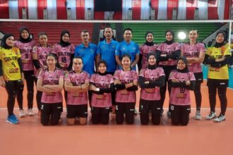 Tim putri Jawa Barat (Jabar) gagal melangkah ke semifinal Kejuaraan Bolavoli Piala Kapolri 2023 usai dikalahkan Jawa Timur (Jatim) di GOR Pangsuma Pontianak, Senin (28/8/2023). Foto/moji