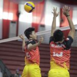 Tim putra DKI Jakarta gagal melangkah ke semifinal Piala Kapolri 2023 usai dikalahkan Sumatra Selatan (Sumsel) 2-3 (21-25, 23-25, 25-19, 25-19, 12-15) pada akhir laga Pul B babak delapan besar yang berlangsung di GOR Pangsuma Pontianak, Selasa (29/8/2023). Foto/moji