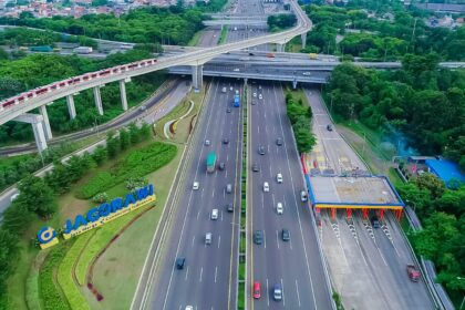 Hingga Semester I Tahun 2023, panjang jalan tol operasi di Indonesia mencapai 2.623 Km dimana pada periode 1978-2014 total jalan tol yang beroperasi adalah sepanjang 789 Km dan sisanya sepanjang 1.834 Km dibangun pada era Presiden RI Joko Widodo (2015 s.d saat ini). Foto/dok/jasa marga