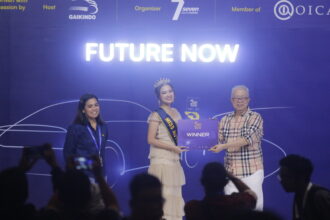Salah satu Subaru Stars atas nama Ajeng Puspitasari dinobatkan sebagai Miss AutoShow GIIAS 2023, gelar tertinggi untuk tenaga ahli promosi, mengalahkan lebih dari 70 orang partisipan Miss AutoShow GIIAS 2023. Foto/ist