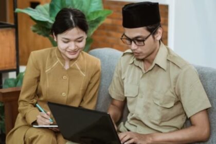 Ilustrasi ASN di DKI lakukan WFH.(foto freepik)