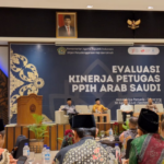 Dirjen Penyelenggaraan Haji dan Umrah Hilman Latief saat membuka Evaluasi Kinerja Petugas PPIH (Panitia Penyelenggara Ibadah Haji) Arab Saudi di Bandungan, Semarang, Rabu (30/8) malam.