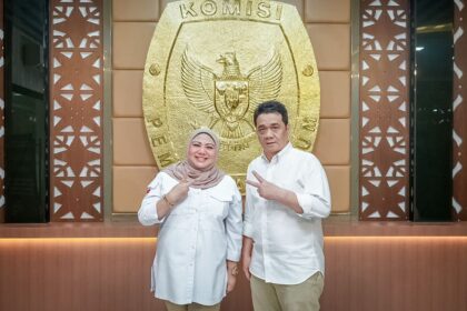 Sekretaris DPD Gerindra DKI Jakarta, Rani Mauliani (kiri). (Foto dok pribadi)