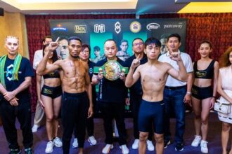 Jelang pertarungan di Bangkok, Jon Jon Jet dan Ilham Leoisa menjalani sesi timbang badan resmi pada Jumat (25/8) dan dinyatakan laik bertanding.foto/dok