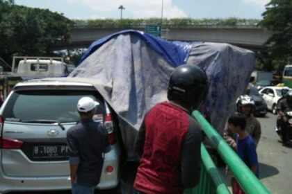 Polres Metro Jakarta Selatan mencatat setidaknya ada 31 jalan yang menjadi titik rawan pengendara motor lawan arah di Jakarta Selatan.