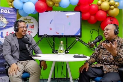 Podcast Si Ipol bersama Wakil Menteri Tenaga Kerja RI/Sekjen DPP Partai Bulan Bintang (PBB) Afriansyah Noor. (foto: Alidrian Fahwi/ipol.id)