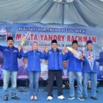Bacaleg DPR dari partai Demokrat Dapil IX Jawa Tengah, H. Marta Yandry Rachman hibahkan 4 unit Ambulan kepada masing-masing Ketua DPC di Dapil IX Jawa Tengah dan 1 anggota DPRD Provinsi Jawa Tengah.
