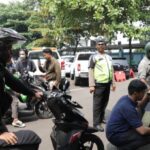 Sejumlah kendaraan melakukan uji emisi digelar di lingkungan Kantor Subdit Gakkum Ditlantas PMJ di Jalan Tebet Barat Dalam Raya, Kelurahan Tebet Barat, Kecamatan Tebet, Jakarta Selatan, Jumat (1/9). Foto: Ist