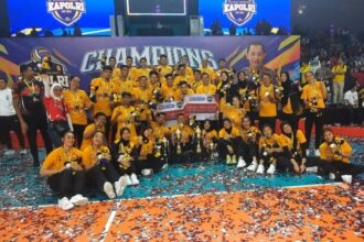 Tim tuan rumah Kalimantan Barat (Kalbar) putra dan putri berhasil menjuarai Kejuaraan Bolavoli Piala Kapolri 2023 yang berlangsung di GOR Pangsuma Pontianak, Sabtu (2/9/2023). Foto/moji