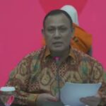 Ketua Komisi Pemberantasan Korupsi (KPK) Firli Bahuri dalam konferensi pers di Gedung Merah Putih, Jakarta, Selasa (19/9) malam. Foto: Live streaming YT KPK RI