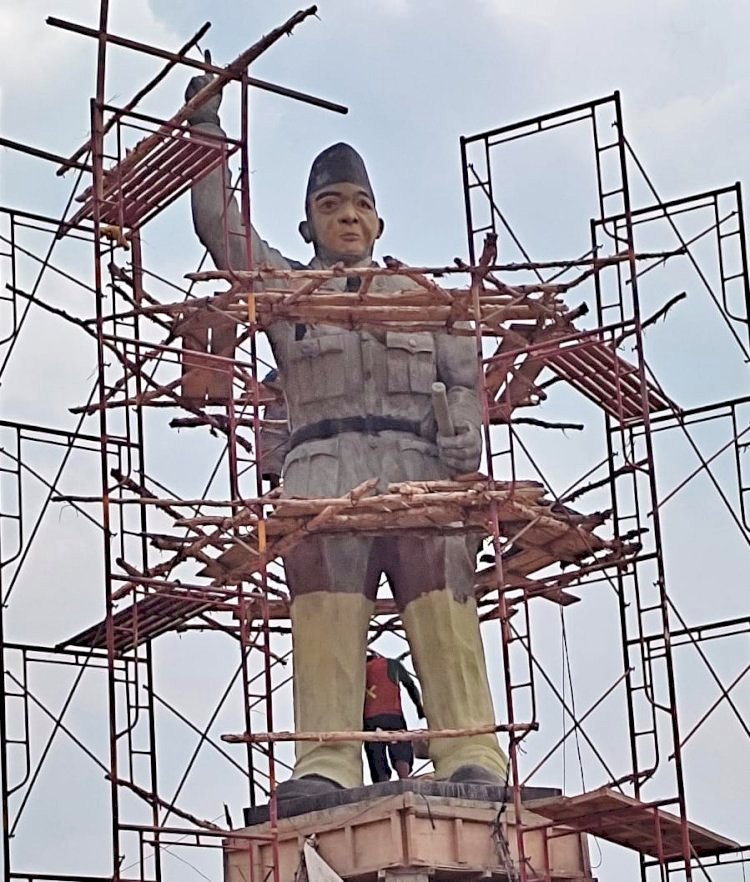 Patung Bung Karno di Kecamatan Banyuasin, foto: Twitter, @ARISPAJA