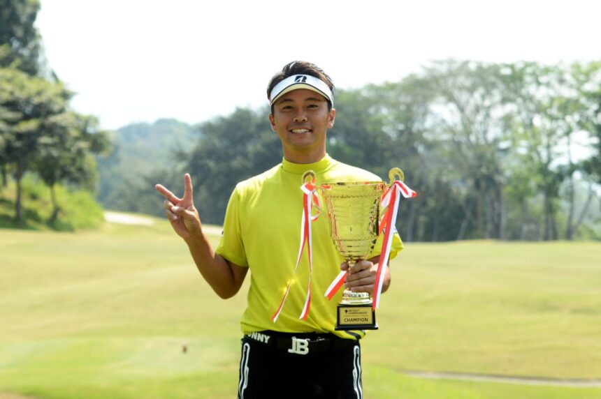 Pegofer Jepang Naoki Sekito kembali membuktikan diri sebagai “Raja Gunung Geulis" foto/ob golf