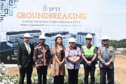 Ground breaking pendirian gedung sekolah Institut Pariwisata Tedja Indonesia di Cipayung, Jakarta Timur, Senin (4/9). (Istimewa)