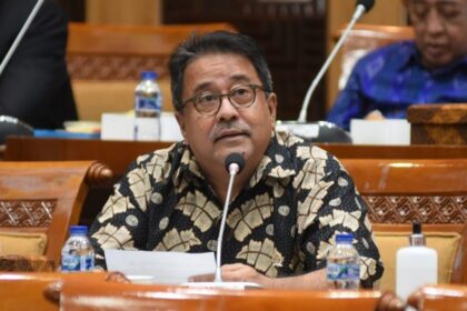 Mantan gubernur Banten, Rano Karno Menguat menjadi cagub PDIP di pilkada Jakarta. Foto: parlementaria