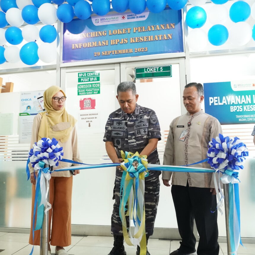 Peluncuran loket pelayanan informasi BPJS Kesehatan dan aplikasi Portal Quick Response (POROS) di Rumah Sakit Angkatan Laut Marinir Cilandak, Jumat (29/9). (ist./dok. BPJS Kesehatan)